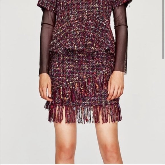 ZARA Tweed 2 Piece Set - Picture 2 of 16